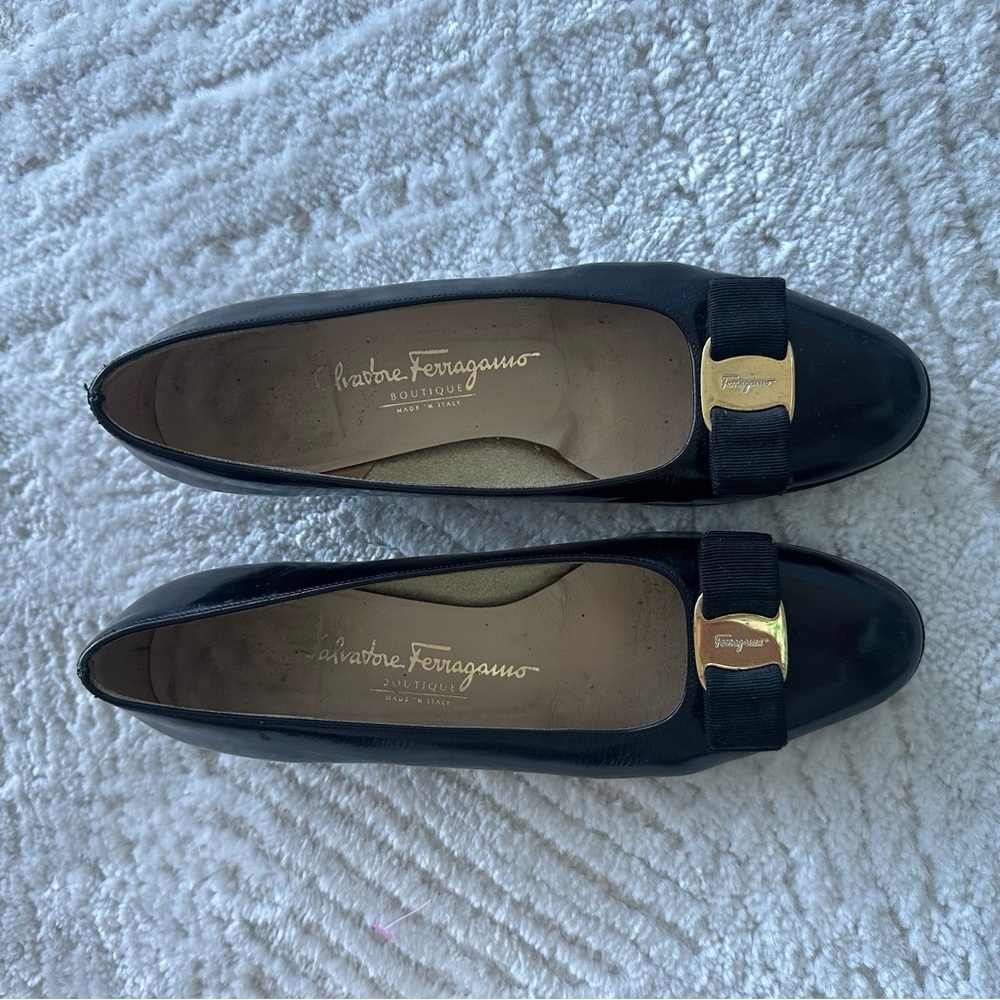 Salvatore Ferragamo Women's Black Flats